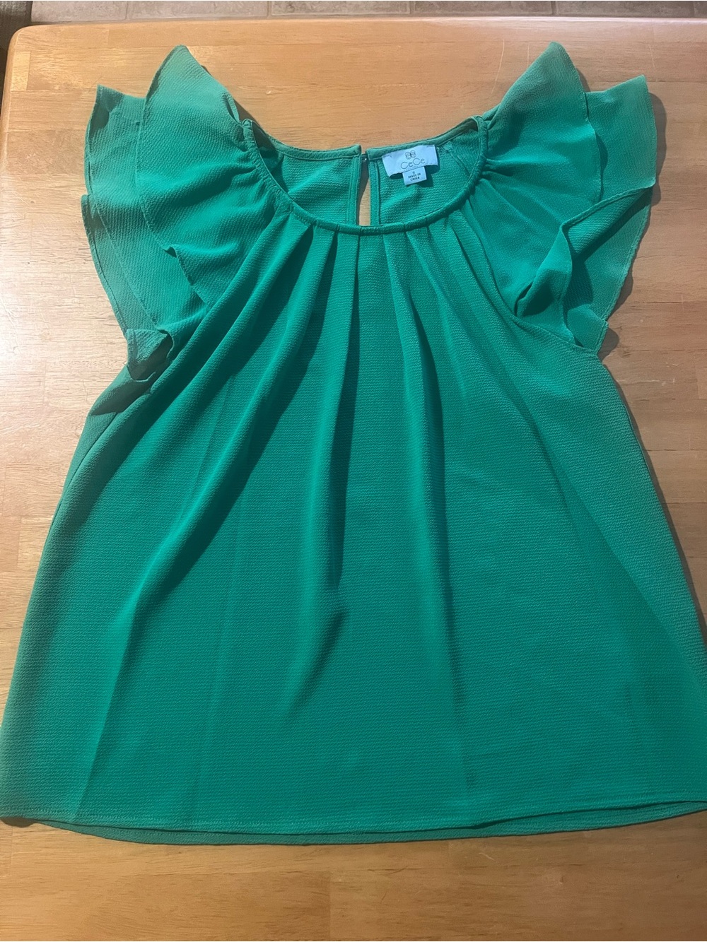CeCe Emerald Green Flutter Sleeve Pleated Blouse